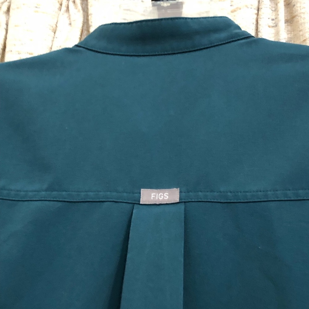 Figs Technical Collection Rafaela Scrub Top - Picture 10 of 11